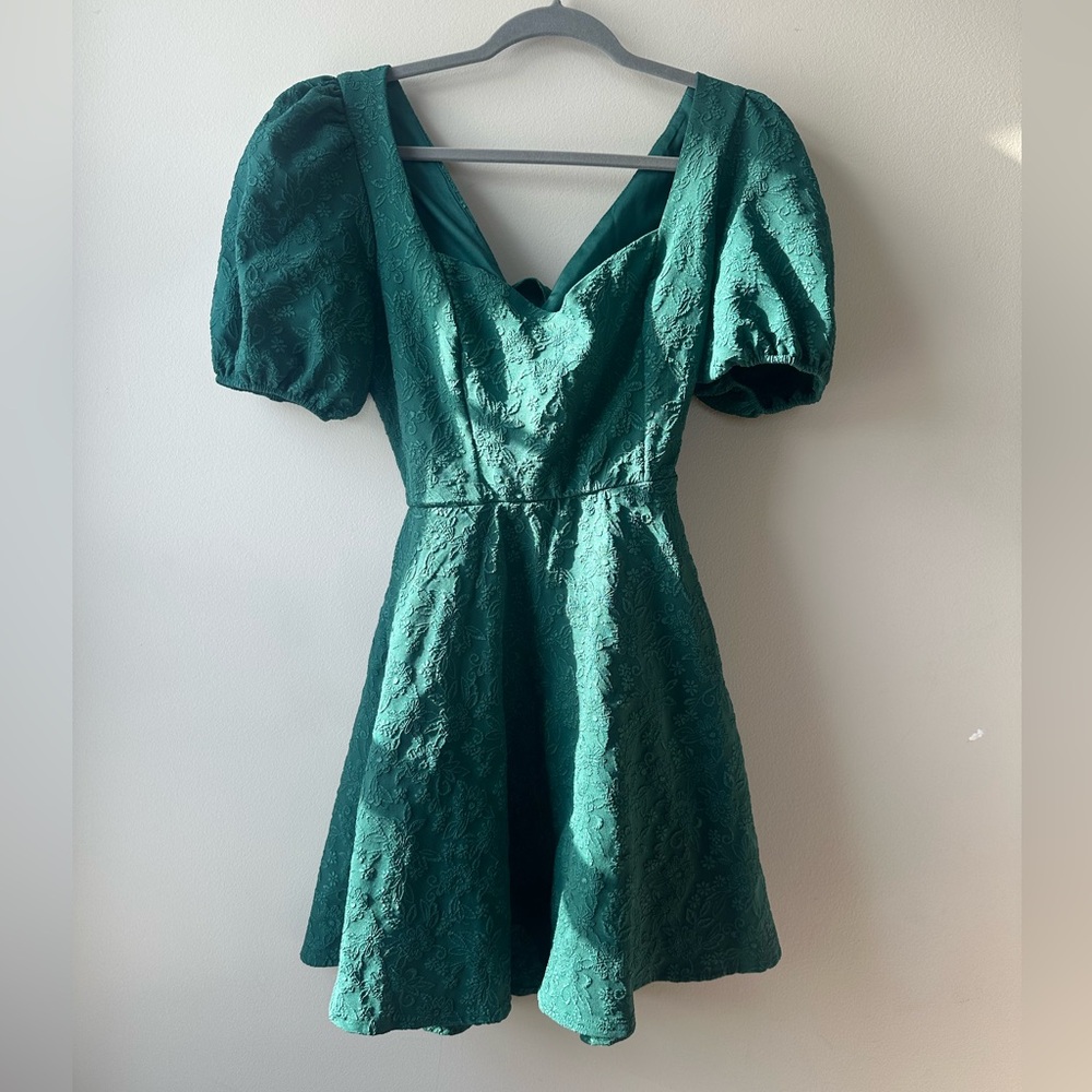 Altar’d State | Green Embroidered Floral dress size Large